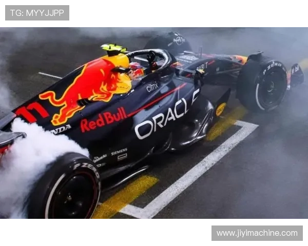 F1赛季最新动态:红牛与梅赛德斯的激烈对决与车队阵容变动分析 F1赛季最新动态:红牛与梅赛德斯的激烈对决与车队阵容变动分析