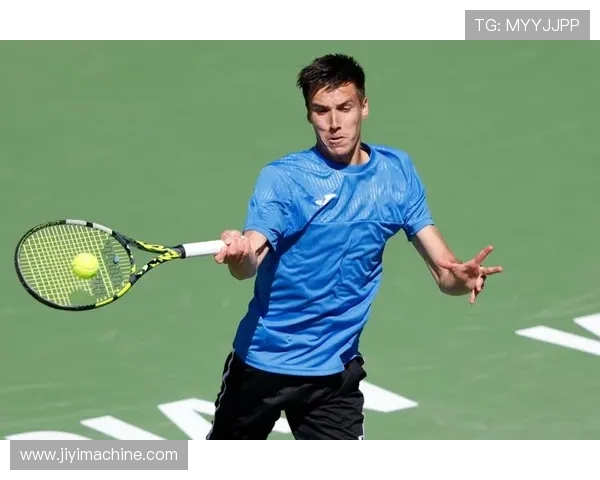 世界网球锦标赛激战正酣 多位顶级选手晋级八强激烈角逐 世界网球锦标赛激战正酣 多位顶级选手晋级八强激烈角逐