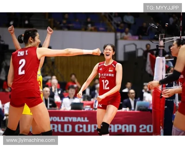 中国女排逆转夺冠展现强大韧性 世界杯决赛激烈对决引爆全国热情 中国女排逆转夺冠展现强大韧性 世界杯决赛激烈对决引爆全国热情