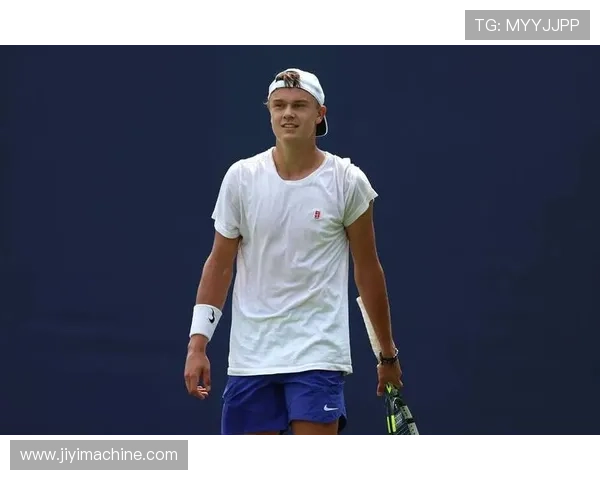 网球名将冲击世界排名前十 赛季最后一战精彩纷呈引发关注