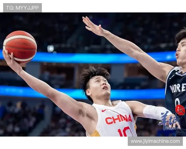 中国篮球队成功晋级世界杯四强，未来面临强敌挑战全力以赴