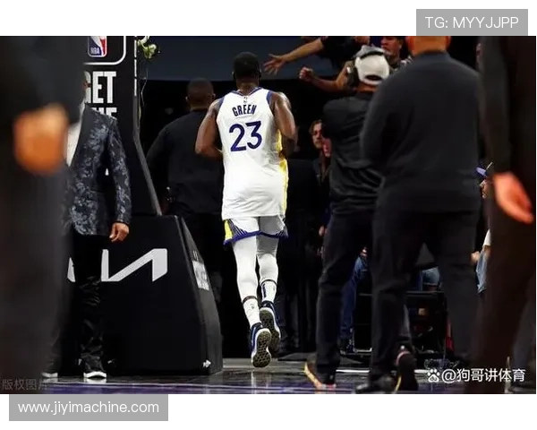 勇士队核心球员受伤缺阵三周,球队季后赛前景充满不确定性 勇士队核心球员受伤缺阵三周,球队季后赛前景充满不确定性