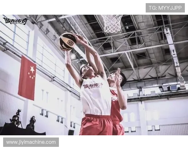 全力以赴！中国男篮迎战世界强队，备战新一届世界杯激烈角逐