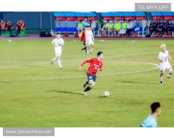 新赛季揭幕战激烈对决国脚闪耀全场引爆球迷热情时刻回顾精彩瞬间